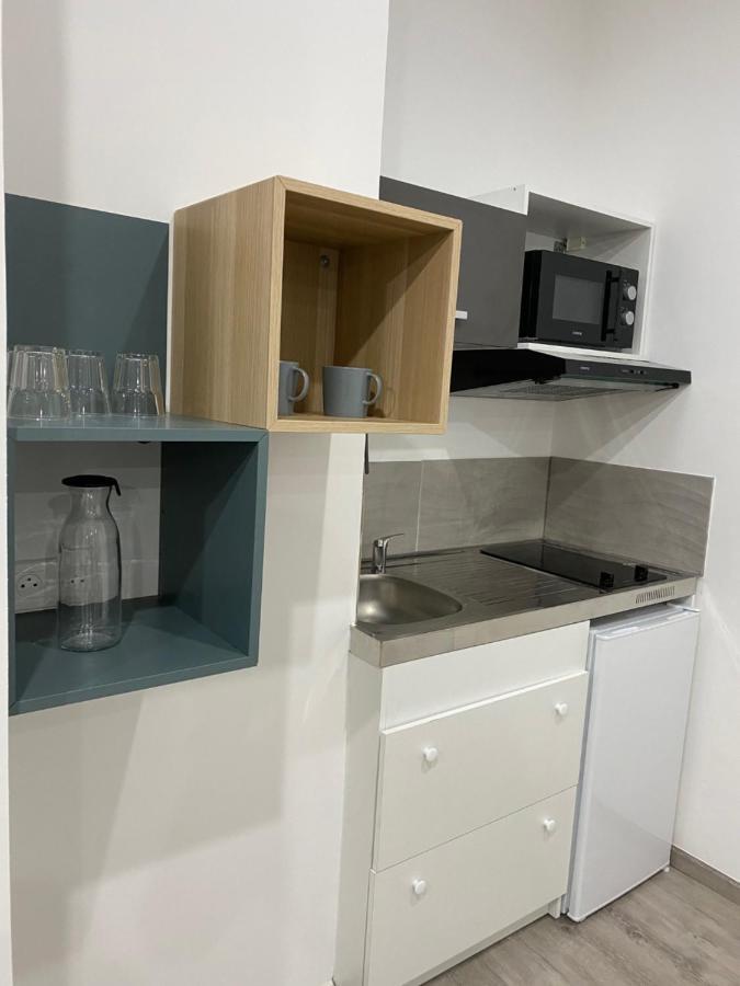 Studio Confortable Au Centre De Маноск Екстер'єр фото